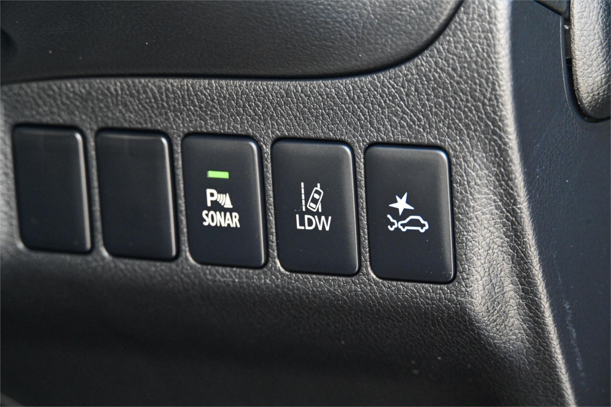 2018 MITSUBISHI OUTLANDER ZL MY18.5 LS 7 SEAT (AWD) 6 SP AUTOMATIC 4D WAGON