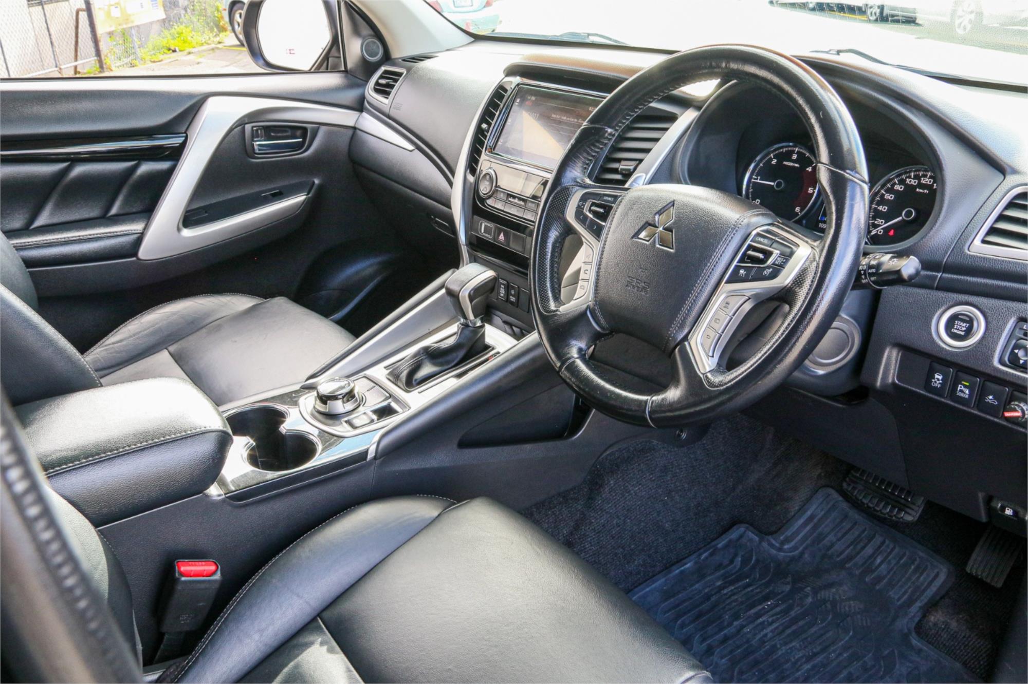 2019 MITSUBISHI PAJERO SPORT QE MY19 GLS (4x4) 7 SEAT 8 SP AUTOMATIC 4D WAGON