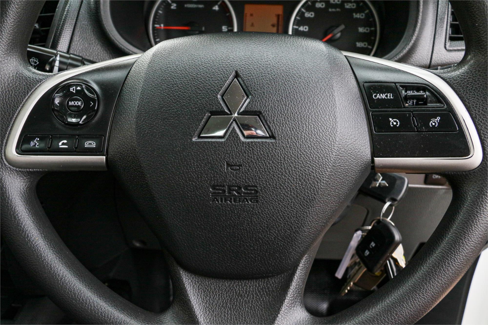 2018 MITSUBISHI TRITON MQ MY18 GLX (4x4) 6 SP MANUAL CLUB C/CHAS