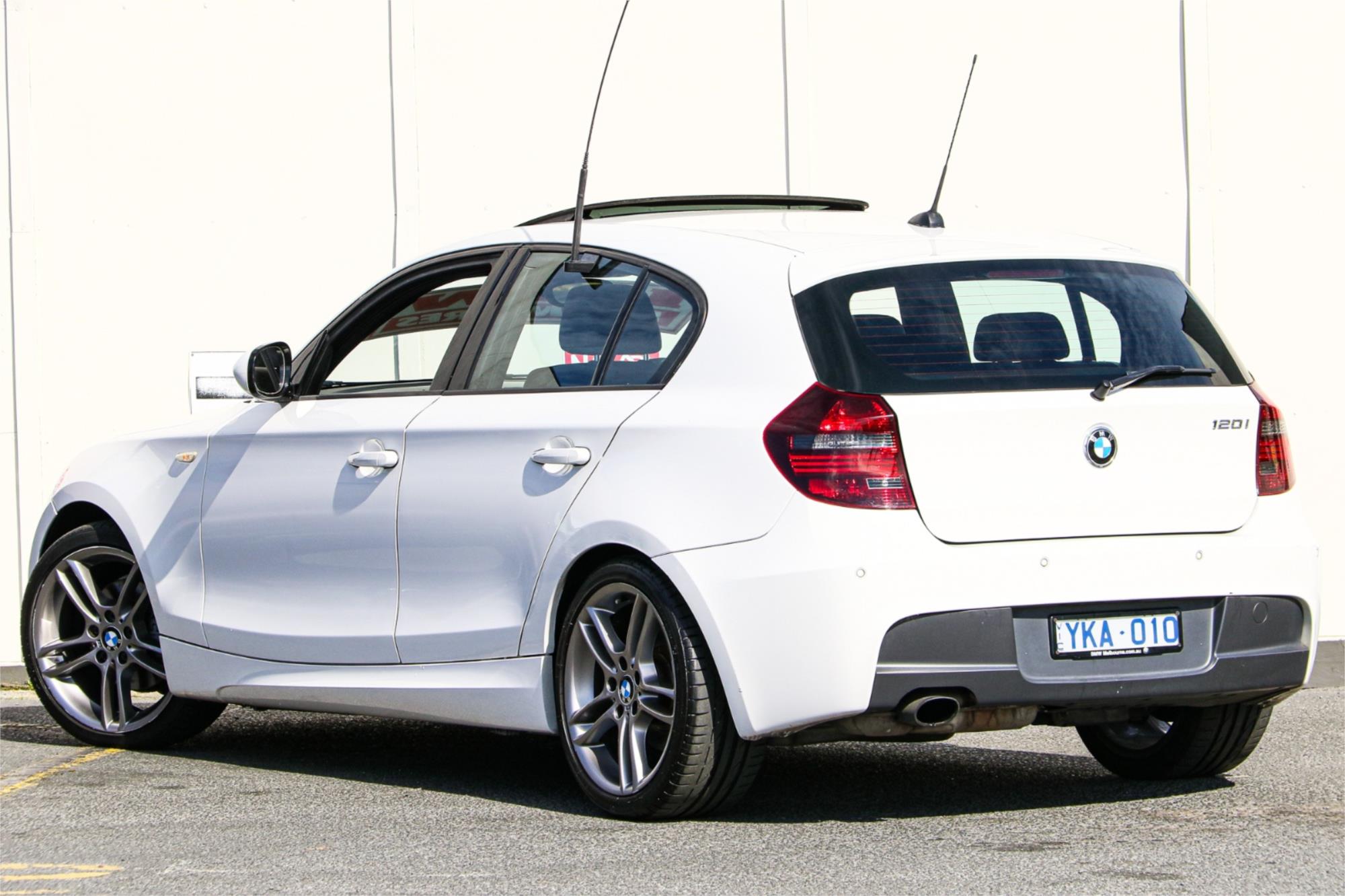 2011 BMW 1 E87 MY11 20i 6 SP AUTOMATIC 5D HATCHBACK