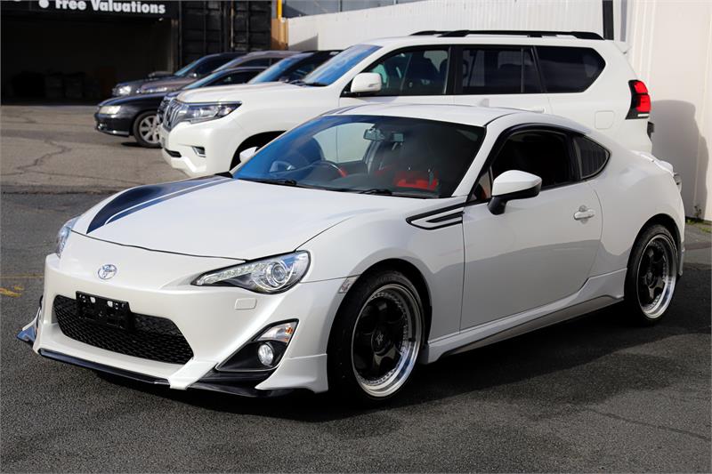 2015 TOYOTA 86 ZN6 MY15 GTS BLACKLINE 6 SP MANUAL SEDAN