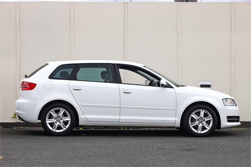 2012 AUDI A3 8P MY12 SPORTBACK 1.6 TDI ATTRACTION 7 SP AUTOMATIC 5D HATCHBACK