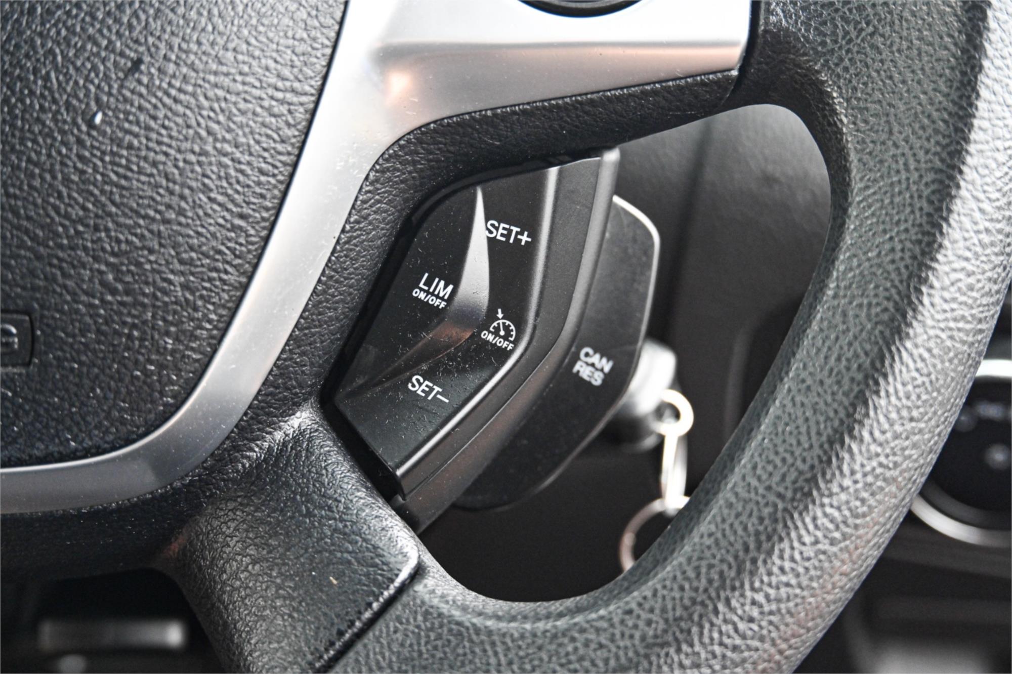 2013 FORD FOCUS LW MK2 TREND 6 SP AUTOMATIC 5D HATCHBACK