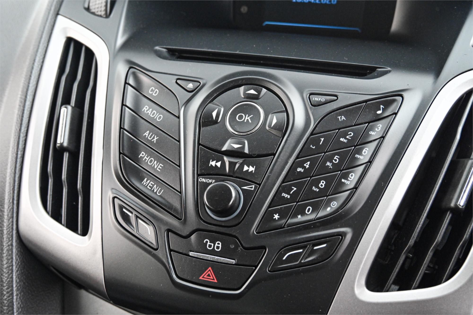 2013 FORD FOCUS LW MK2 TREND 6 SP AUTOMATIC 5D HATCHBACK
