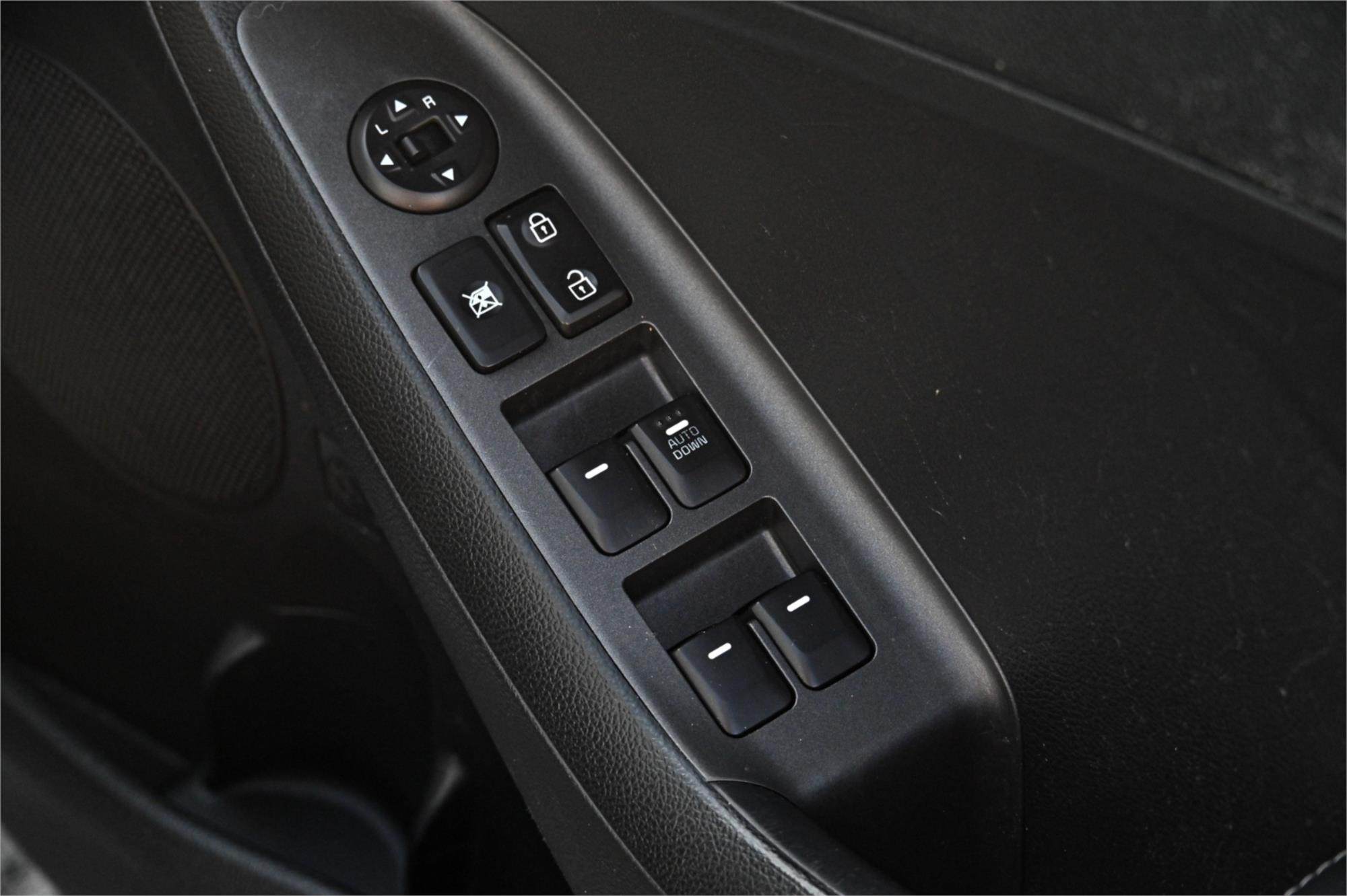 2015 KIA CERATO YD MY15 S 6 SP AUTOMATIC 4D SEDAN