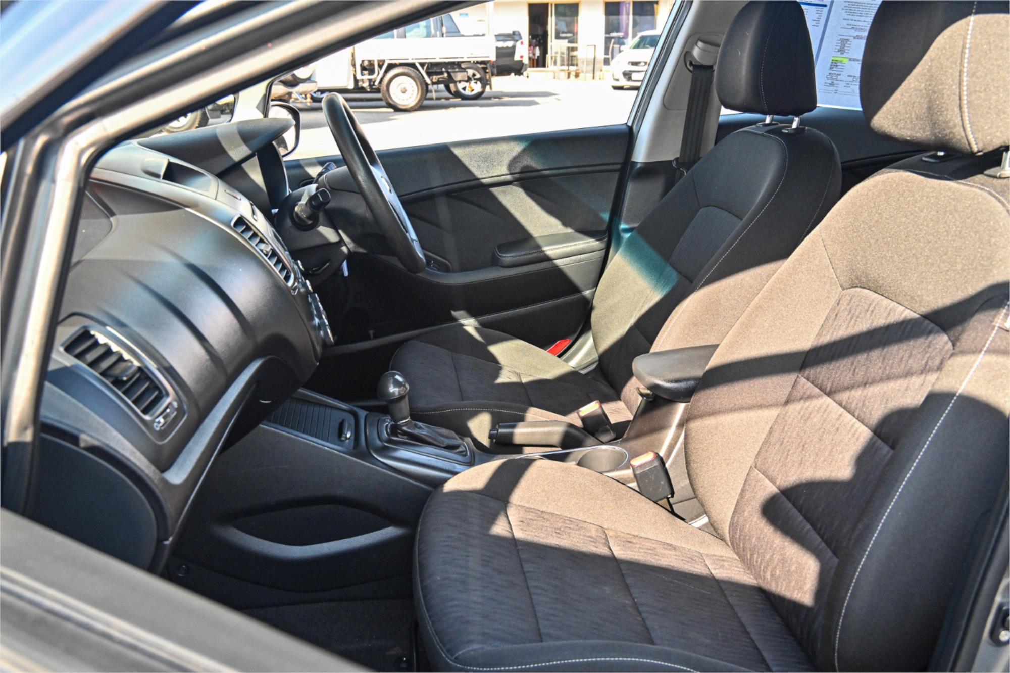 2015 KIA CERATO YD MY15 S 6 SP AUTOMATIC 4D SEDAN