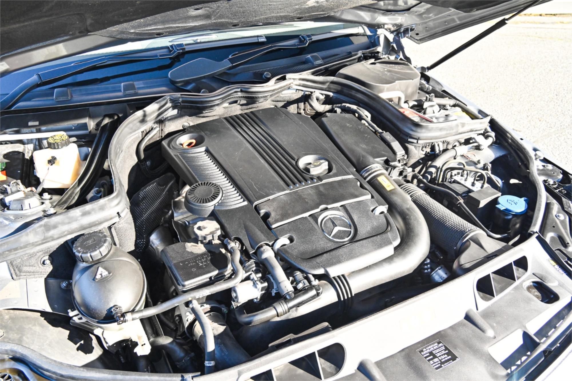 2012 MERCEDES-BENZ C250 C204 MY12 SPORT BE 7 SP AUTOMATIC G-TRONIC SEDAN