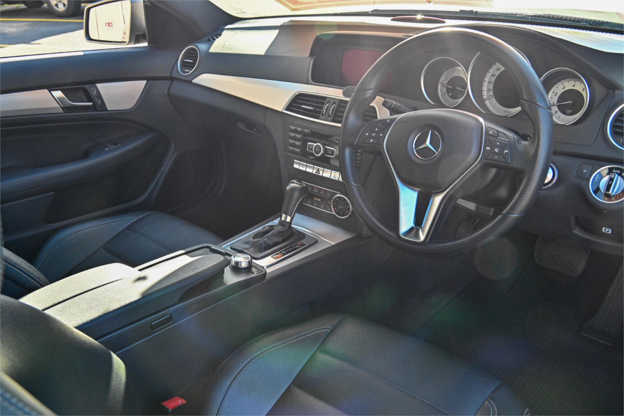 2012 MERCEDES-BENZ C250 C204 MY12 SPORT BE 7 SP AUTOMATIC G-TRONIC SEDAN