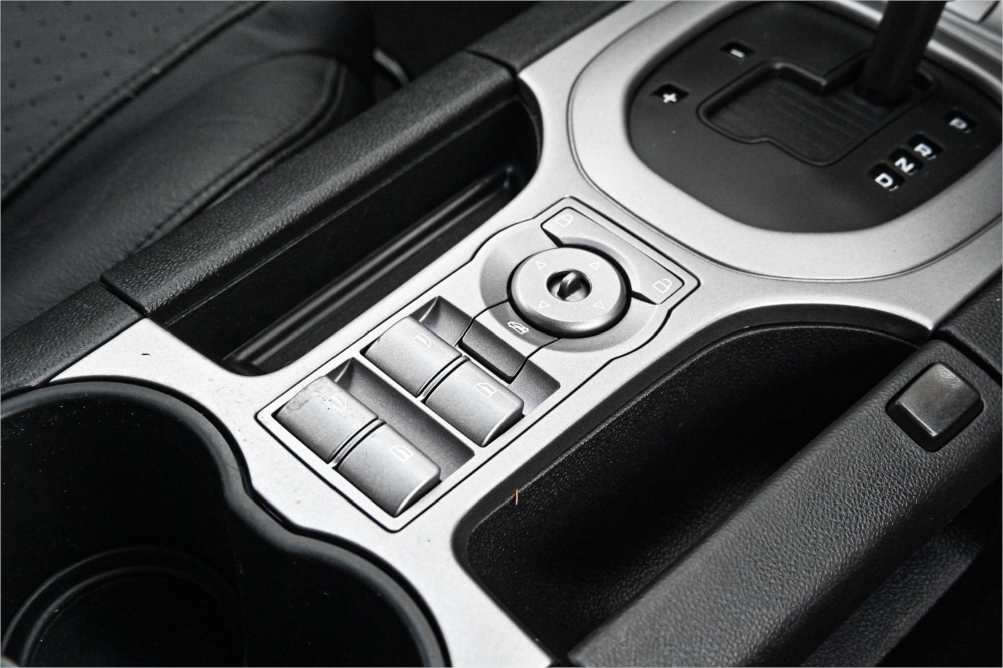 2012 HOLDEN COMMODORE VE II MY12 EQUIPE 6 SP AUTOMATIC 4D SEDAN