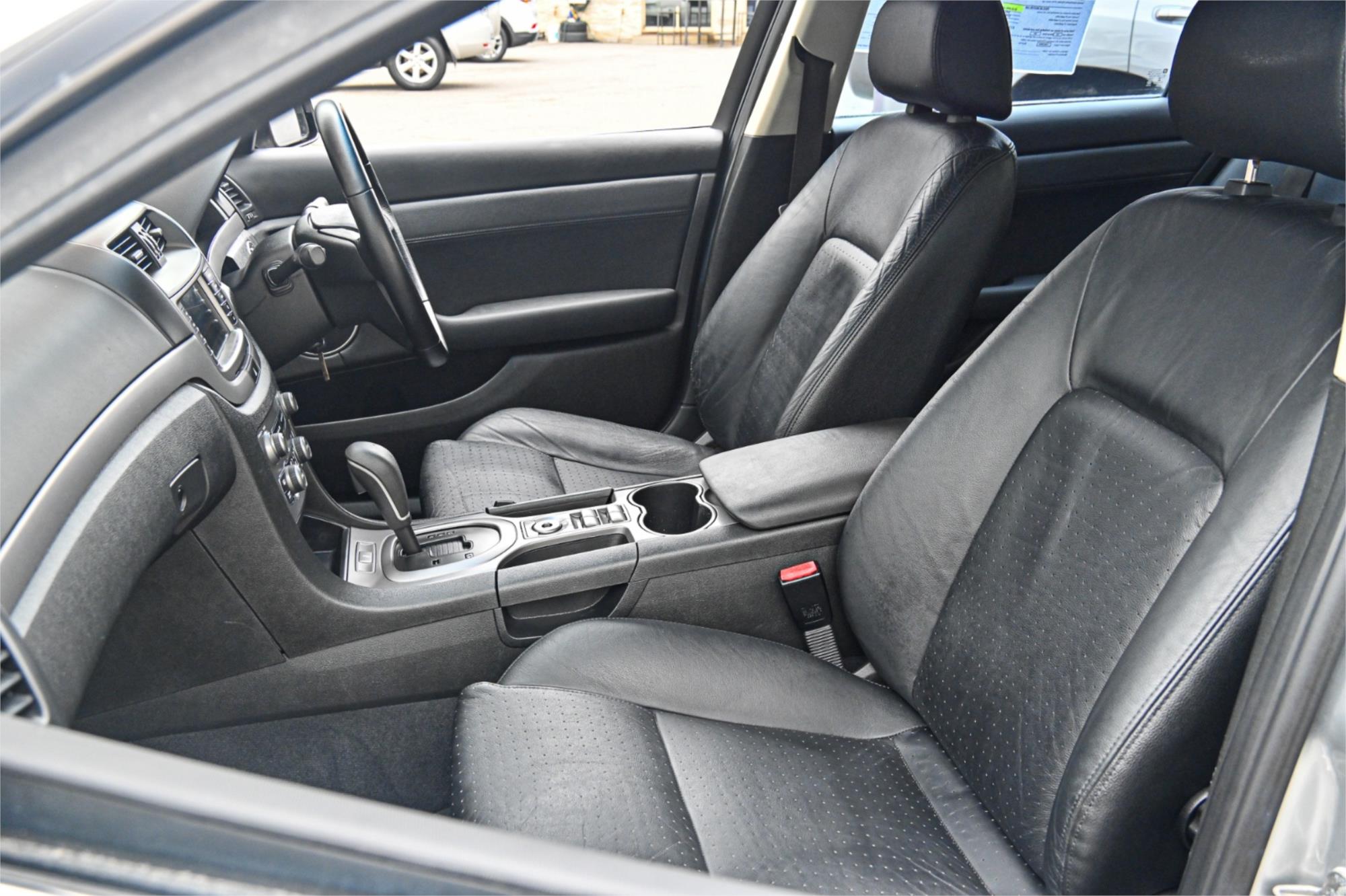 2012 HOLDEN COMMODORE VE II MY12 EQUIPE 6 SP AUTOMATIC 4D SEDAN