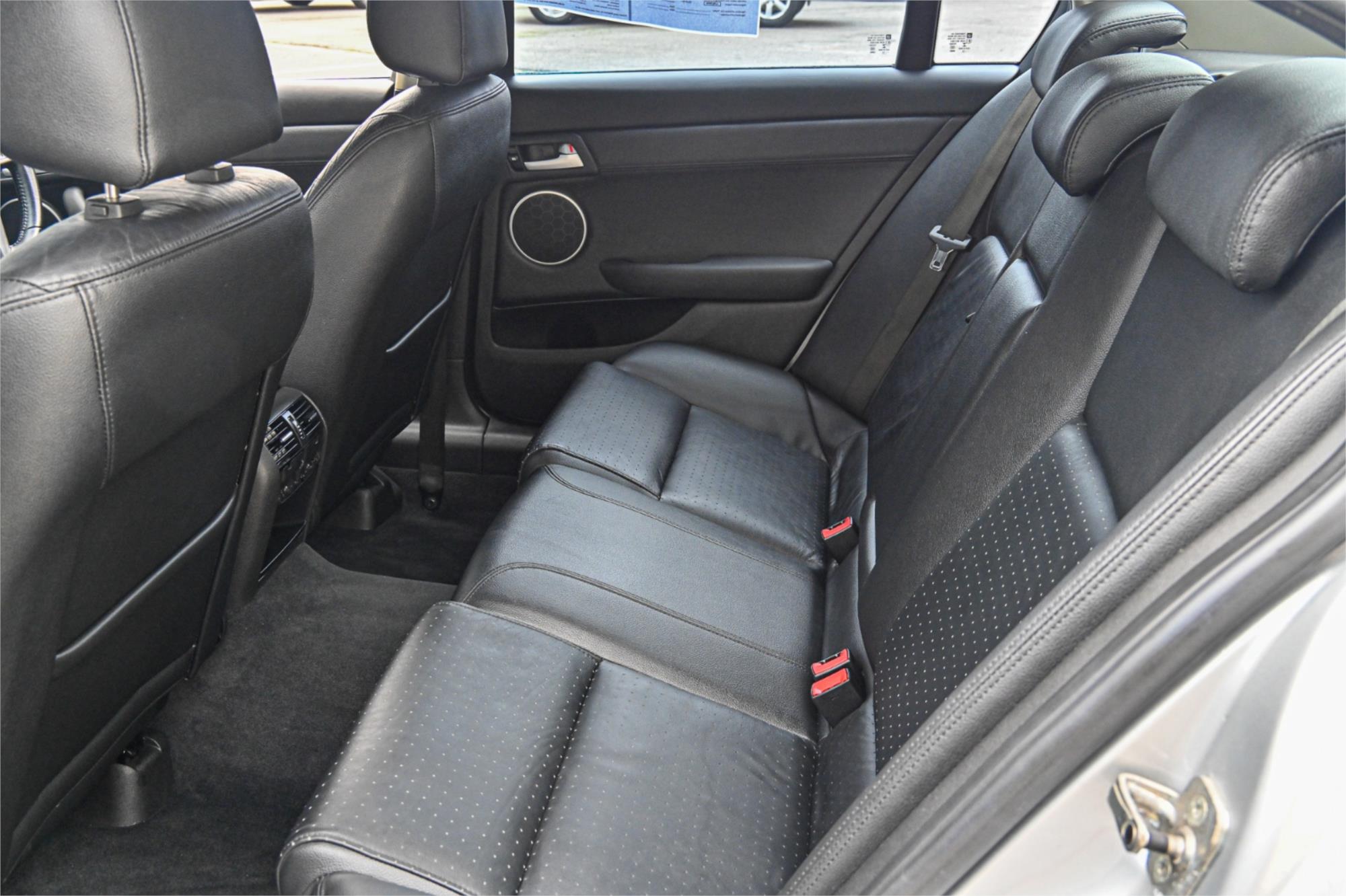 2012 HOLDEN COMMODORE VE II MY12 EQUIPE 6 SP AUTOMATIC 4D SEDAN