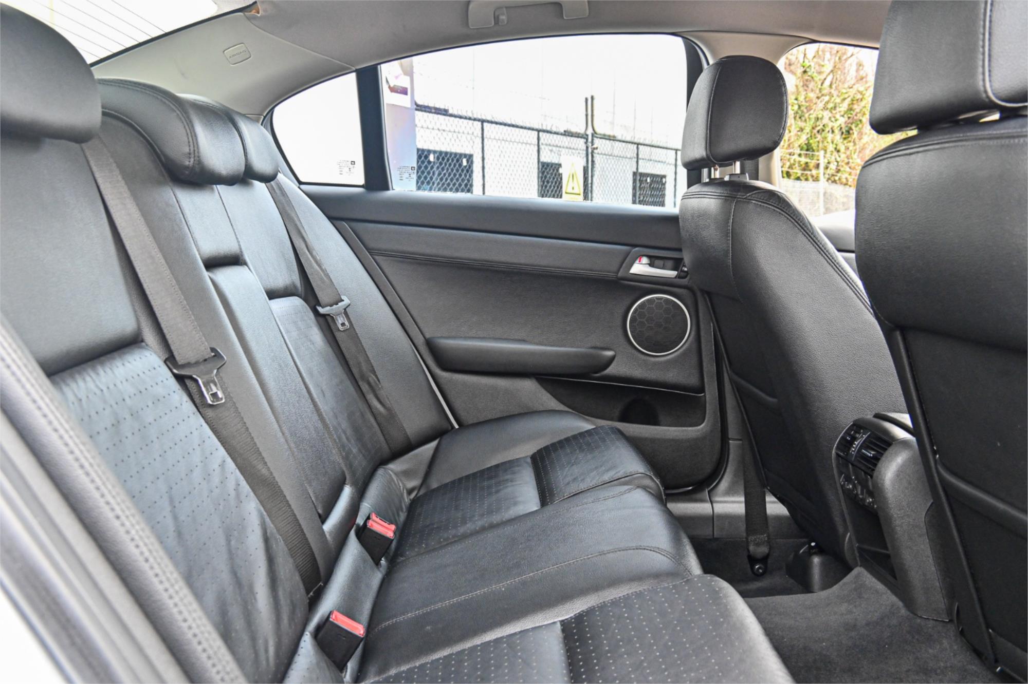 2012 HOLDEN COMMODORE VE II MY12 EQUIPE 6 SP AUTOMATIC 4D SEDAN