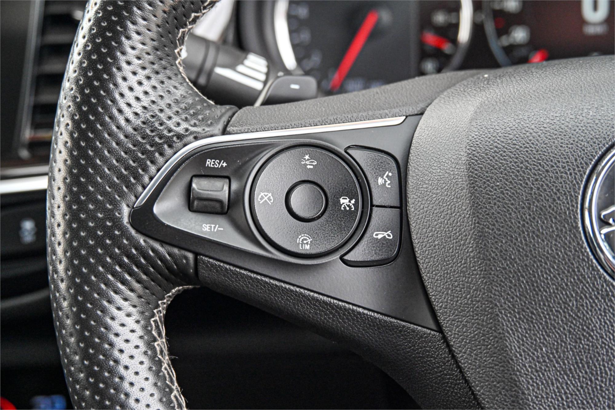 2018 HOLDEN CALAIS ZB V 9 SP AUTOMATIC 5D LIFTBACK