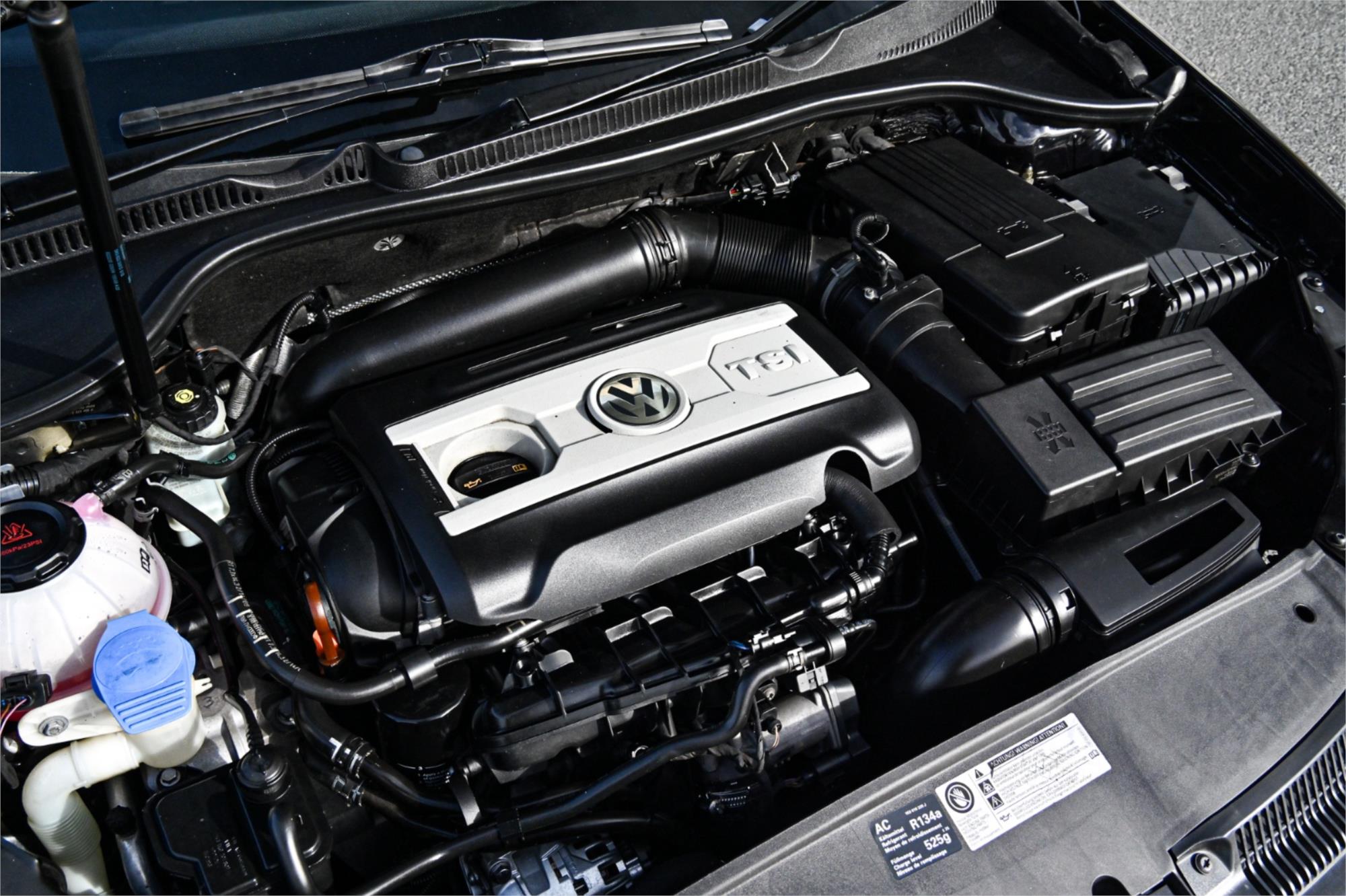 2009 VOLKSWAGEN GOLF 1K MY09 GTI 6 SP MANUAL 5D HATCHBACK