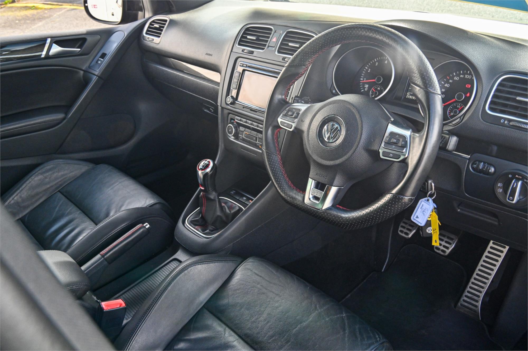 2009 VOLKSWAGEN GOLF 1K MY09 GTI 6 SP MANUAL 5D HATCHBACK