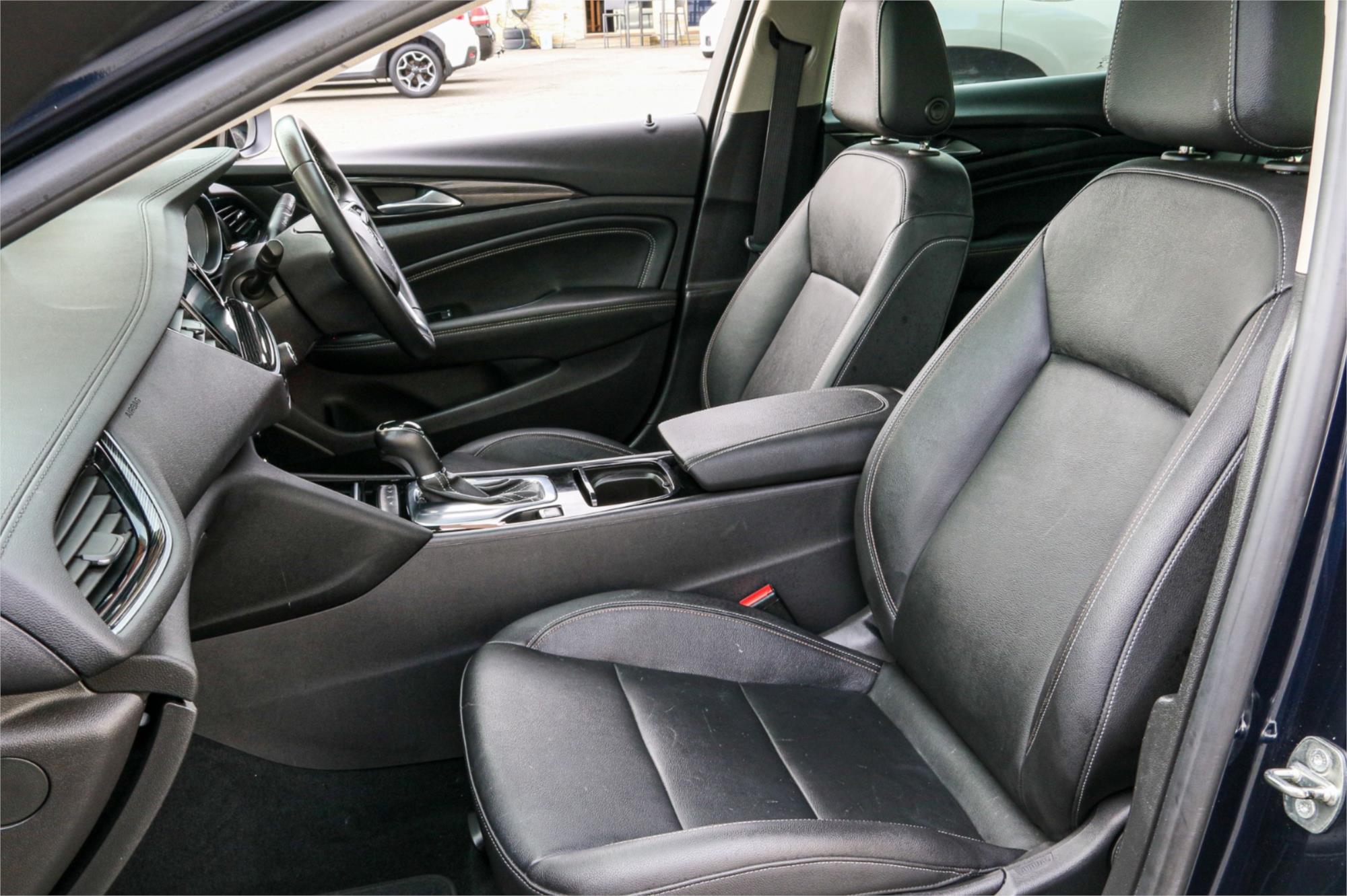 2018 HOLDEN CALAIS ZB 8 SP AUTOMATIC 5D LIFTBACK
