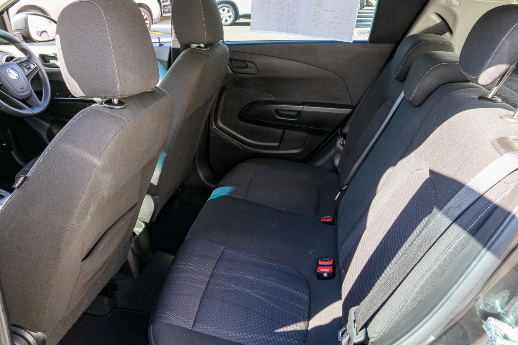 2015 HOLDEN BARINA TM MY15 CD 6 SP AUTOMATIC 5D HATCHBACK