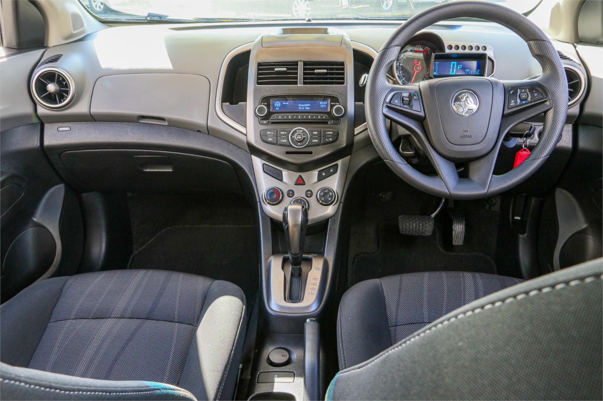 2015 HOLDEN BARINA TM MY15 CD 6 SP AUTOMATIC 5D HATCHBACK