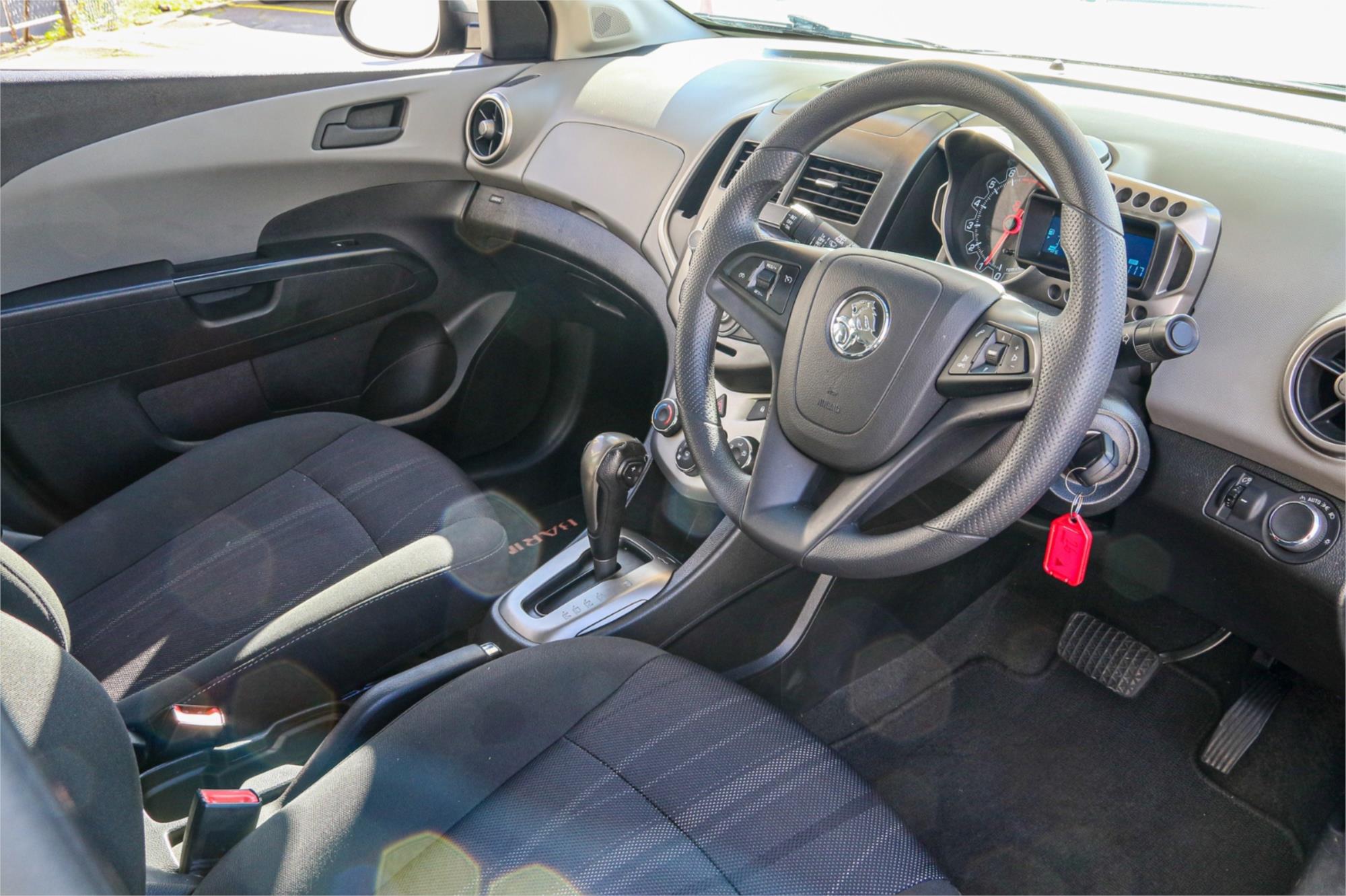 2015 HOLDEN BARINA TM MY15 CD 6 SP AUTOMATIC 5D HATCHBACK