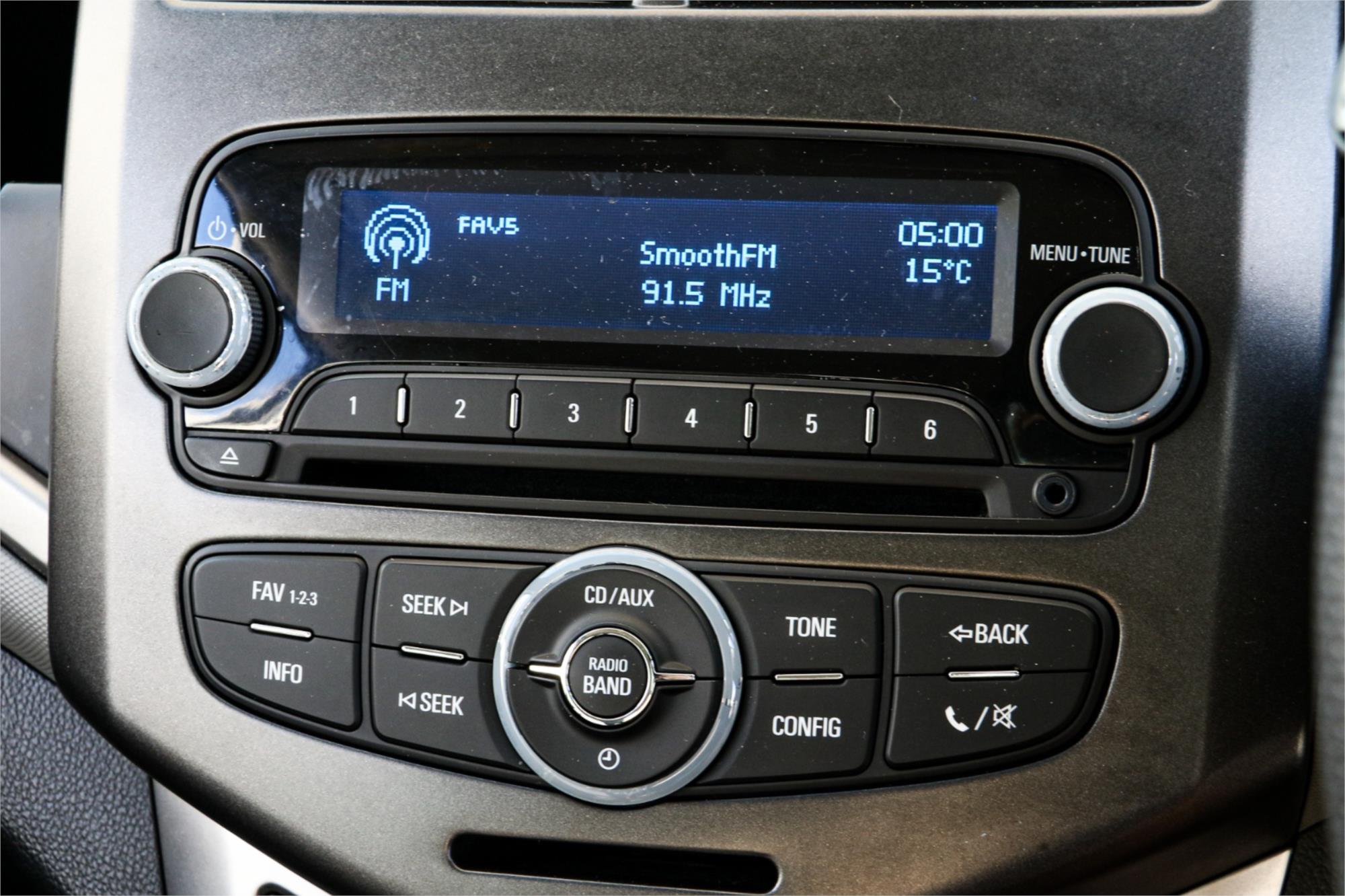 2015 HOLDEN BARINA TM MY15 CD 6 SP AUTOMATIC 5D HATCHBACK