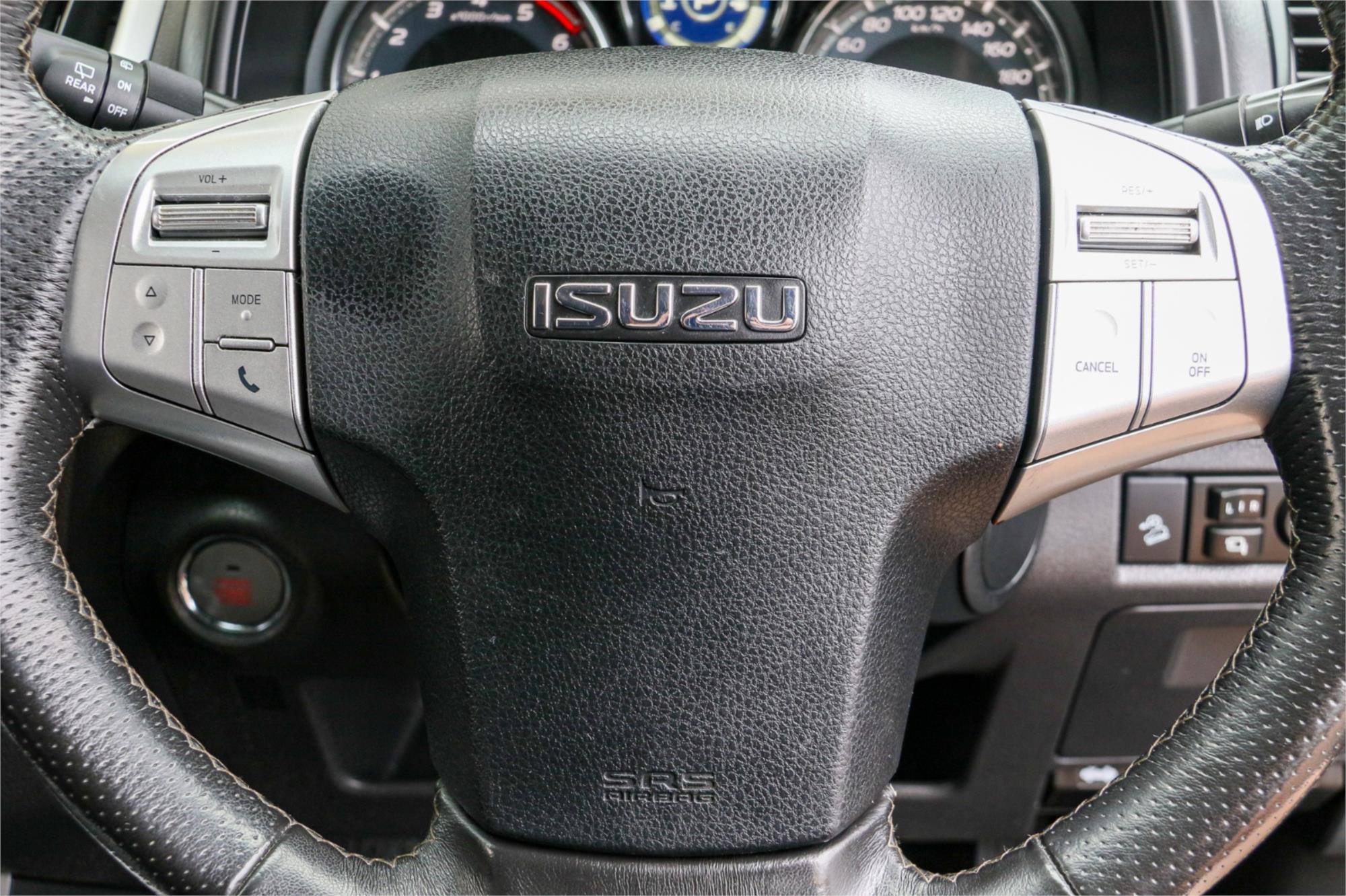 2018 ISUZU MU-X UC MY18 LS-T (4x2) 6 SP AUTO SEQUENTIAL 4D WAGON