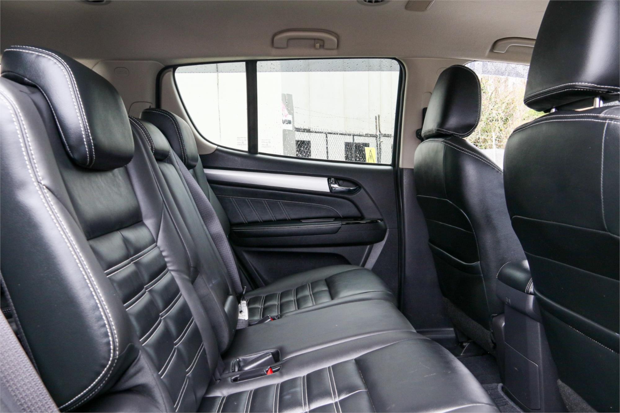 2018 ISUZU MU-X UC MY18 LS-T (4x2) 6 SP AUTO SEQUENTIAL 4D WAGON