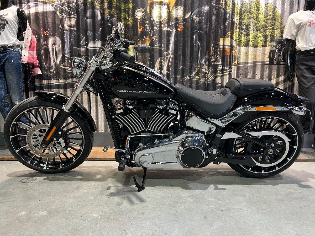 2026 HARLEY-DAVIDSON FXBR BREAKOUT (117) CRUISER