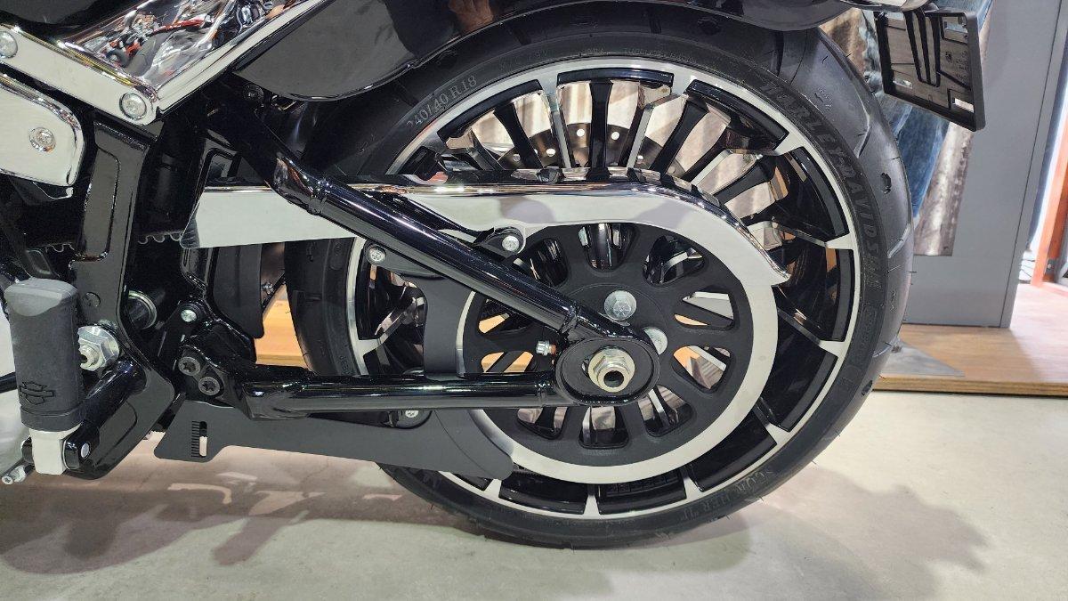 2026 HARLEY-DAVIDSON FXBR BREAKOUT (117) CRUISER