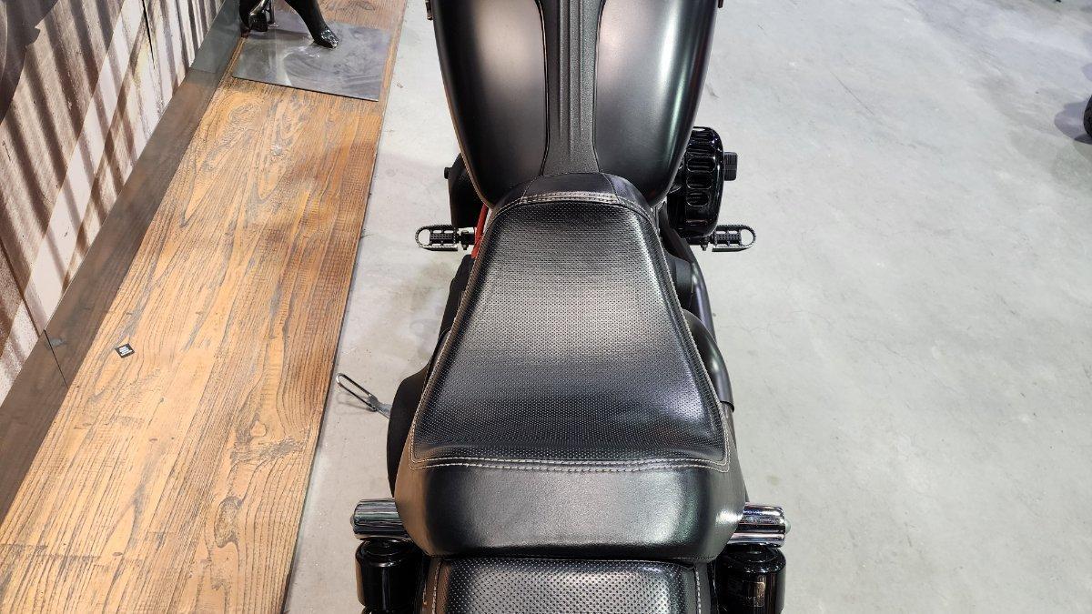 2017 HARLEY-DAVIDSON FXDB STREET BOB CRUISER