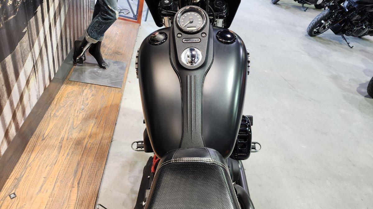 2017 HARLEY-DAVIDSON FXDB STREET BOB CRUISER