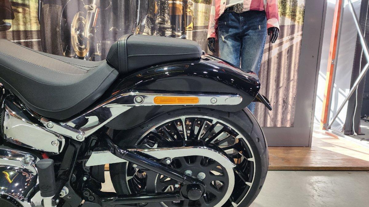 2025 HARLEY-DAVIDSON FXBR BREAKOUT (117) CRUISER
