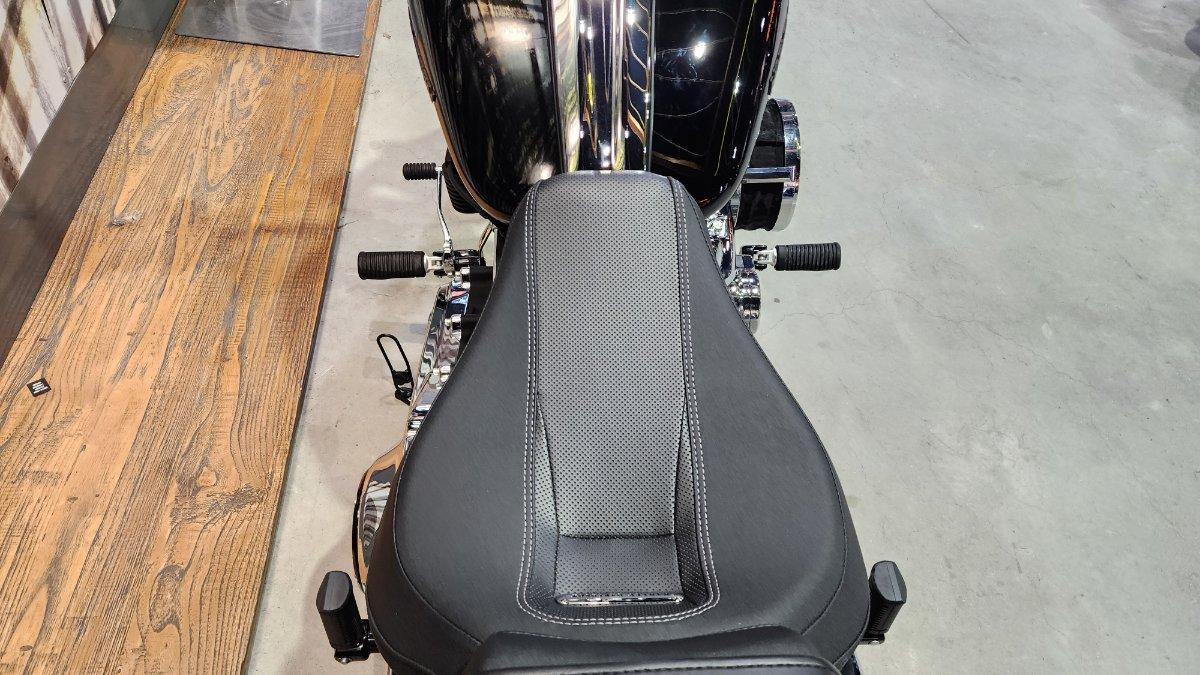 2025 HARLEY-DAVIDSON FXBR BREAKOUT (117) CRUISER