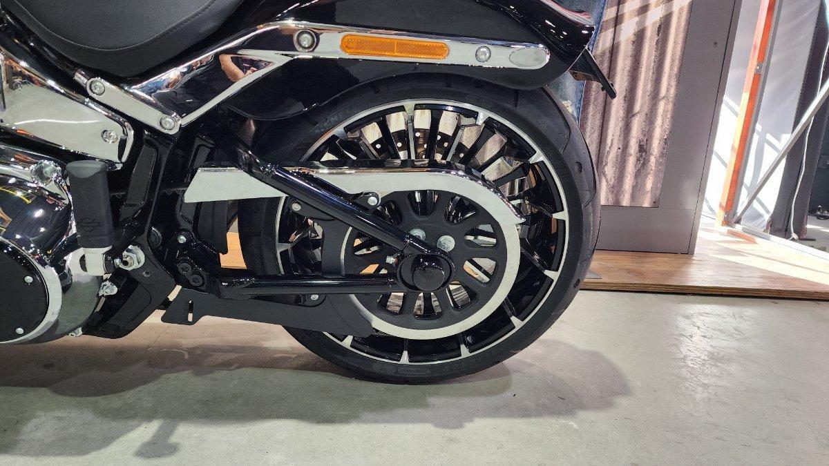 2025 HARLEY-DAVIDSON FXBR BREAKOUT (117) CRUISER