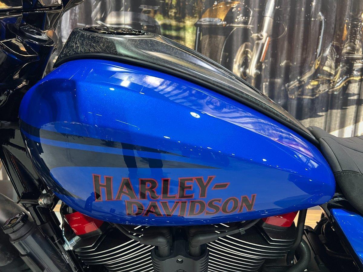 2026 HARLEY-DAVIDSON FLHXSTSE CVO STR GLIDE ST(121) CRUISER