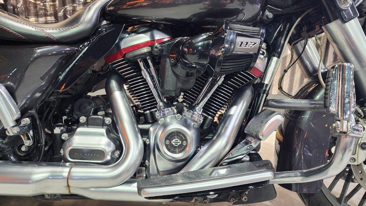 2020 HARLEY-DAVIDSON FLHXSE CVO STREET GLIDE CRUISER