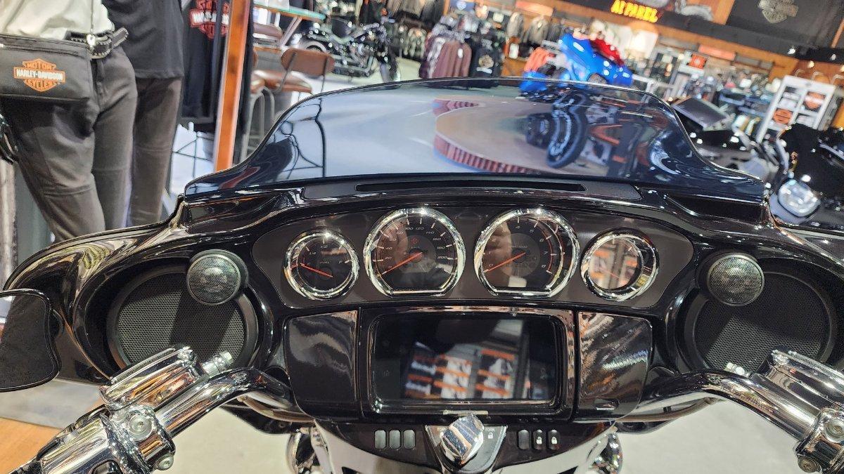 2020 HARLEY-DAVIDSON FLHXSE CVO STREET GLIDE CRUISER