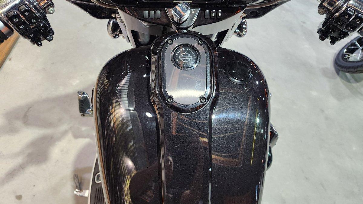 2020 HARLEY-DAVIDSON FLHXSE CVO STREET GLIDE CRUISER
