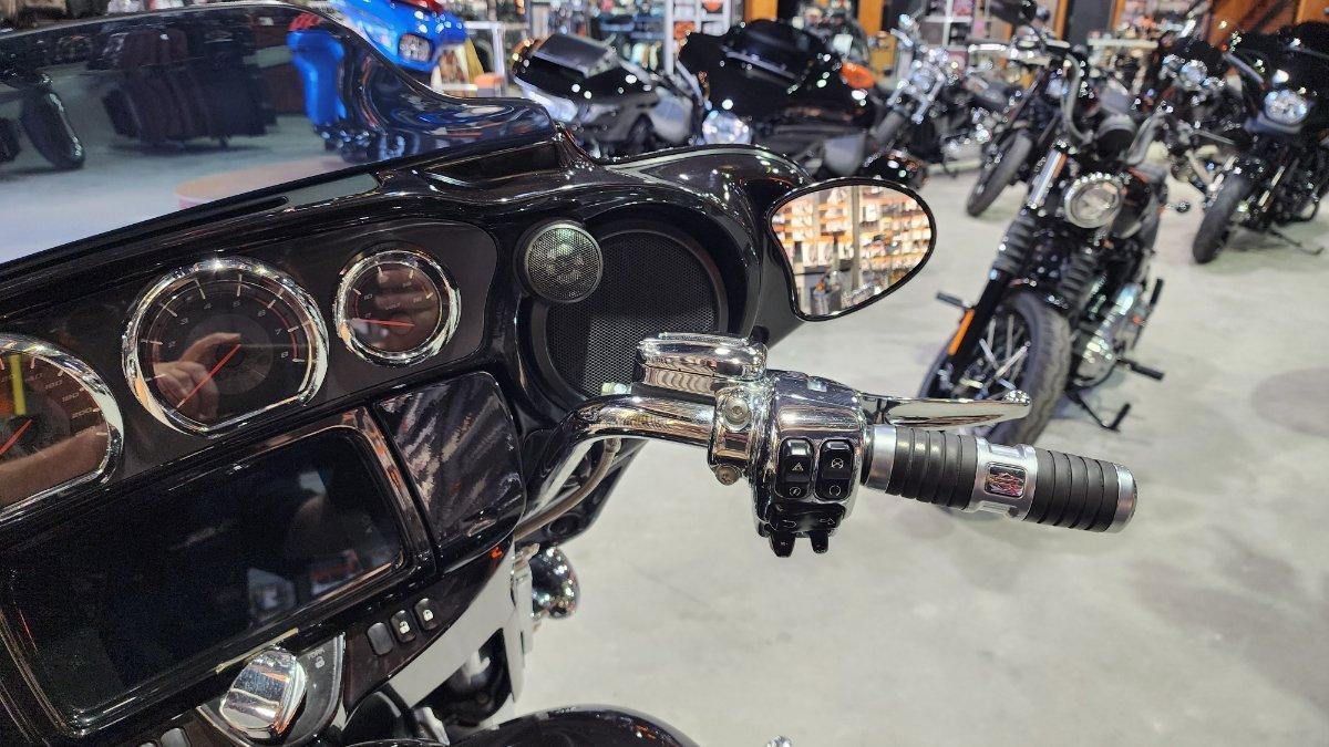 2020 HARLEY-DAVIDSON FLHXSE CVO STREET GLIDE CRUISER