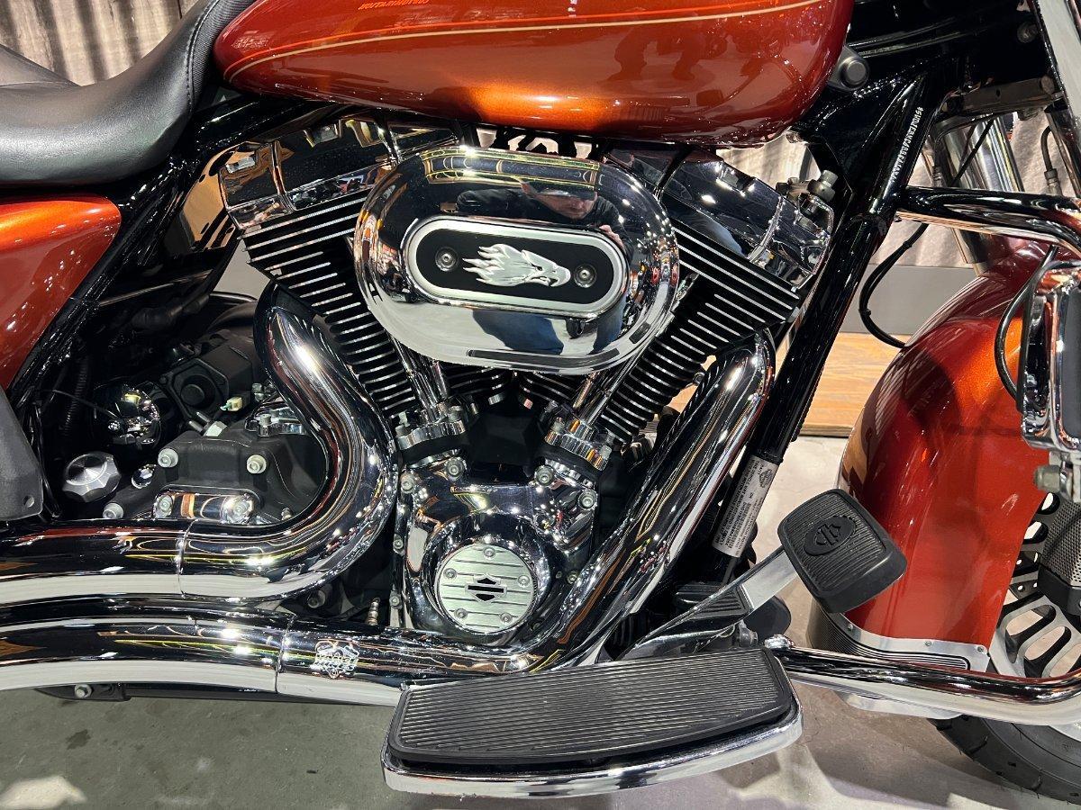 2011 HARLEY-DAVIDSON FLHR ROAD KING CRUISER