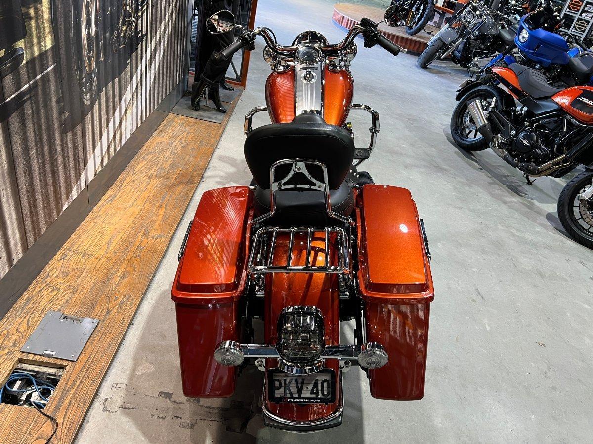 2011 HARLEY-DAVIDSON FLHR ROAD KING CRUISER