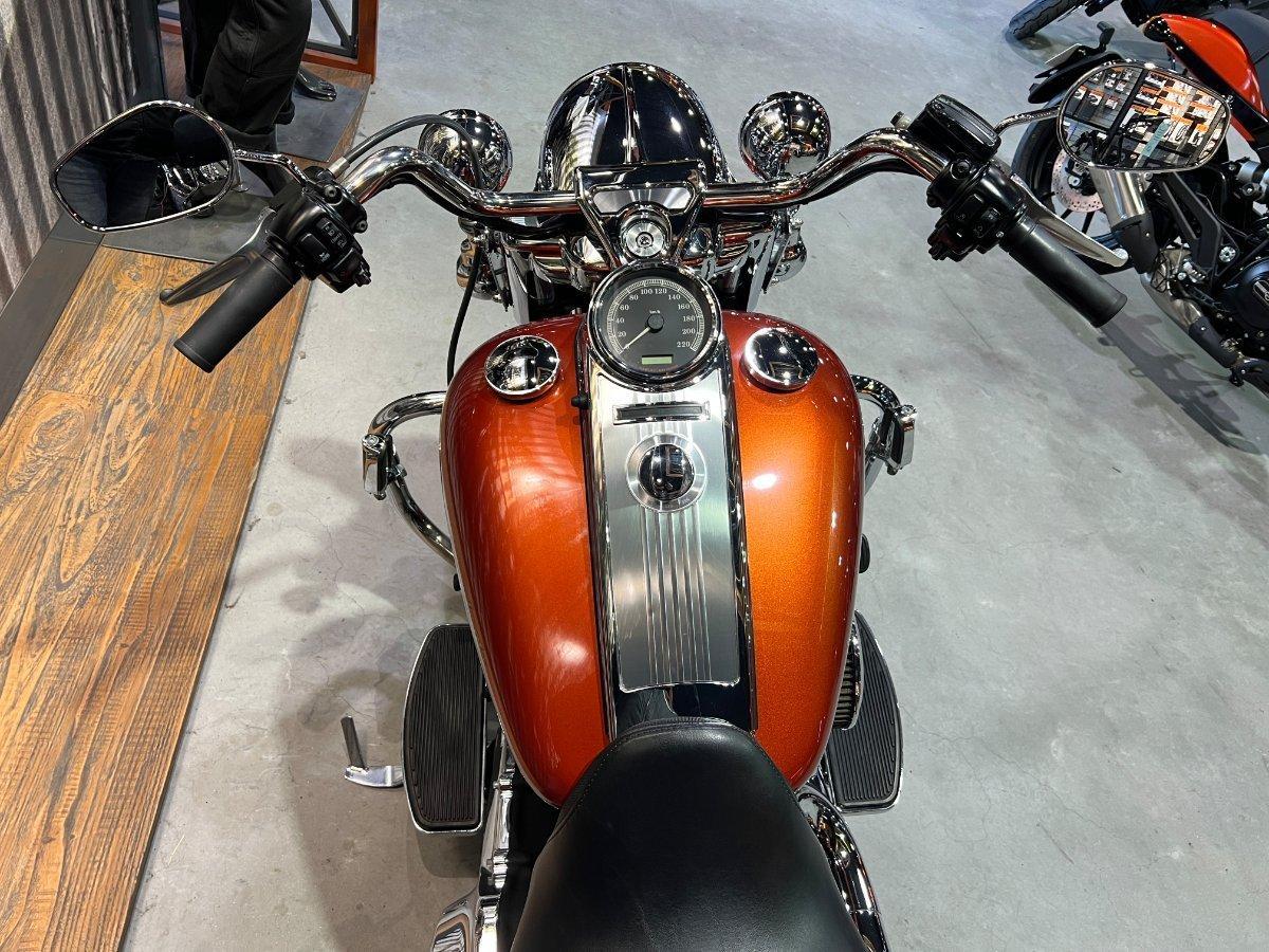 2011 HARLEY-DAVIDSON FLHR ROAD KING CRUISER