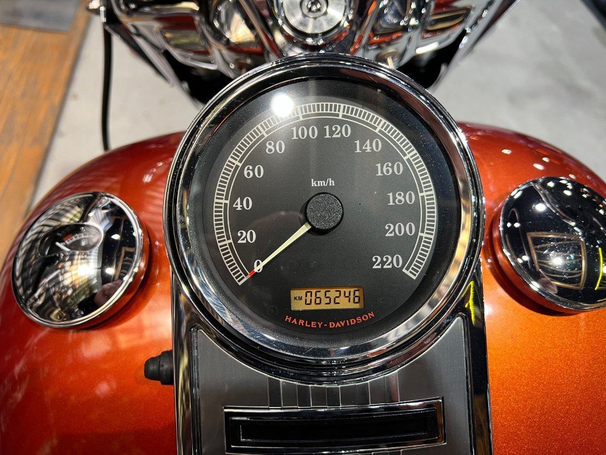 2011 HARLEY-DAVIDSON FLHR ROAD KING CRUISER