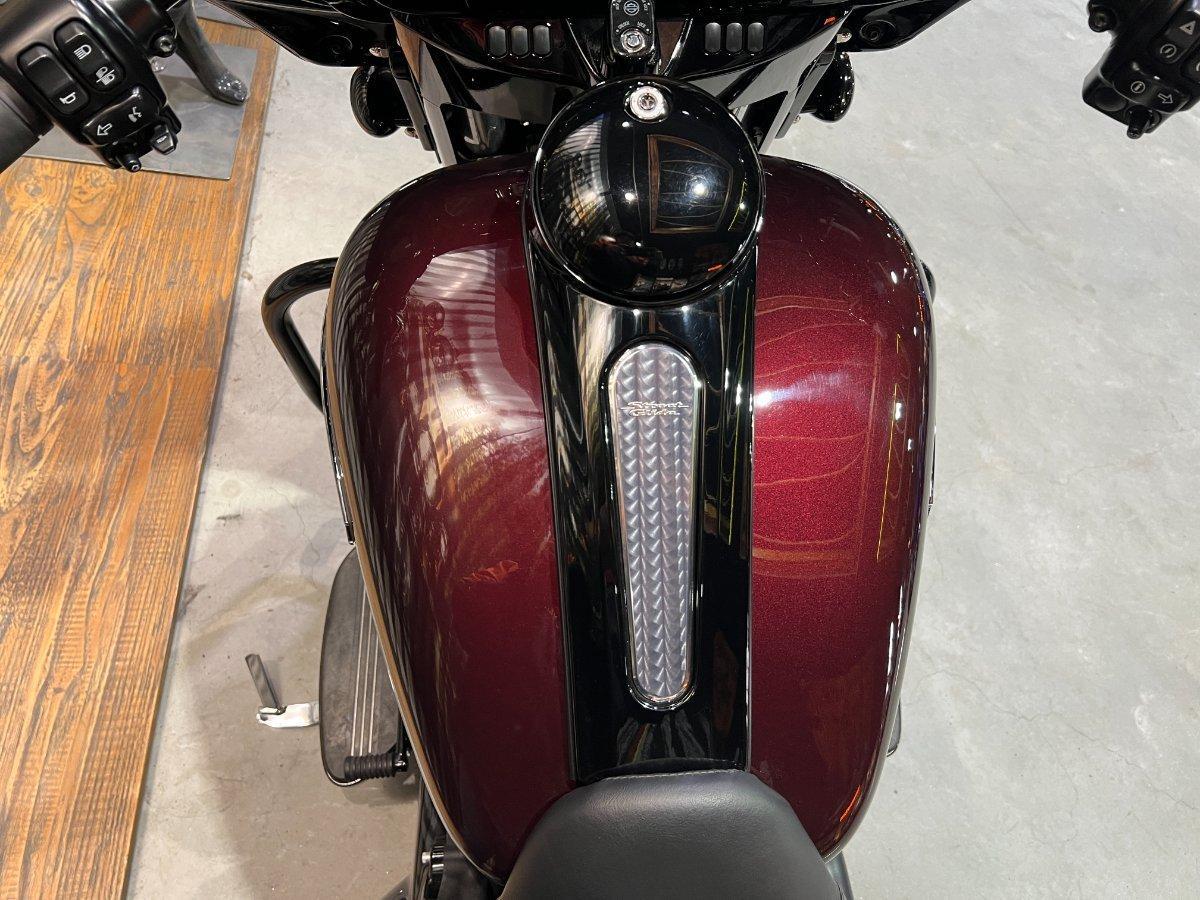 2018 HARLEY-DAVIDSON FLHXS STREET GLIDE SPECIAL CRUISER