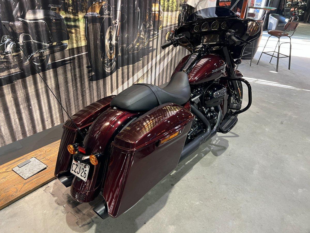 2018 HARLEY-DAVIDSON FLHXS STREET GLIDE SPECIAL CRUISER