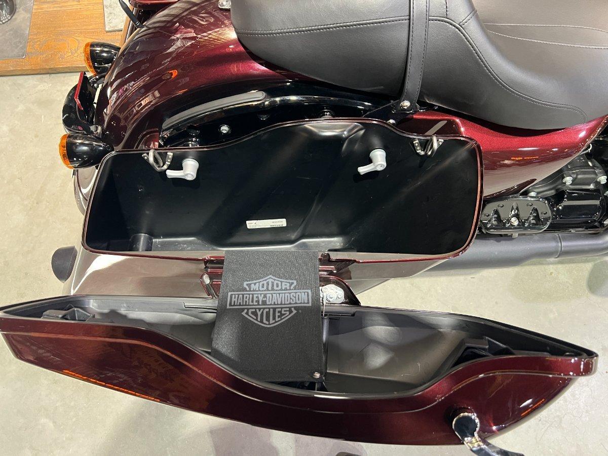 2018 HARLEY-DAVIDSON FLHXS STREET GLIDE SPECIAL CRUISER