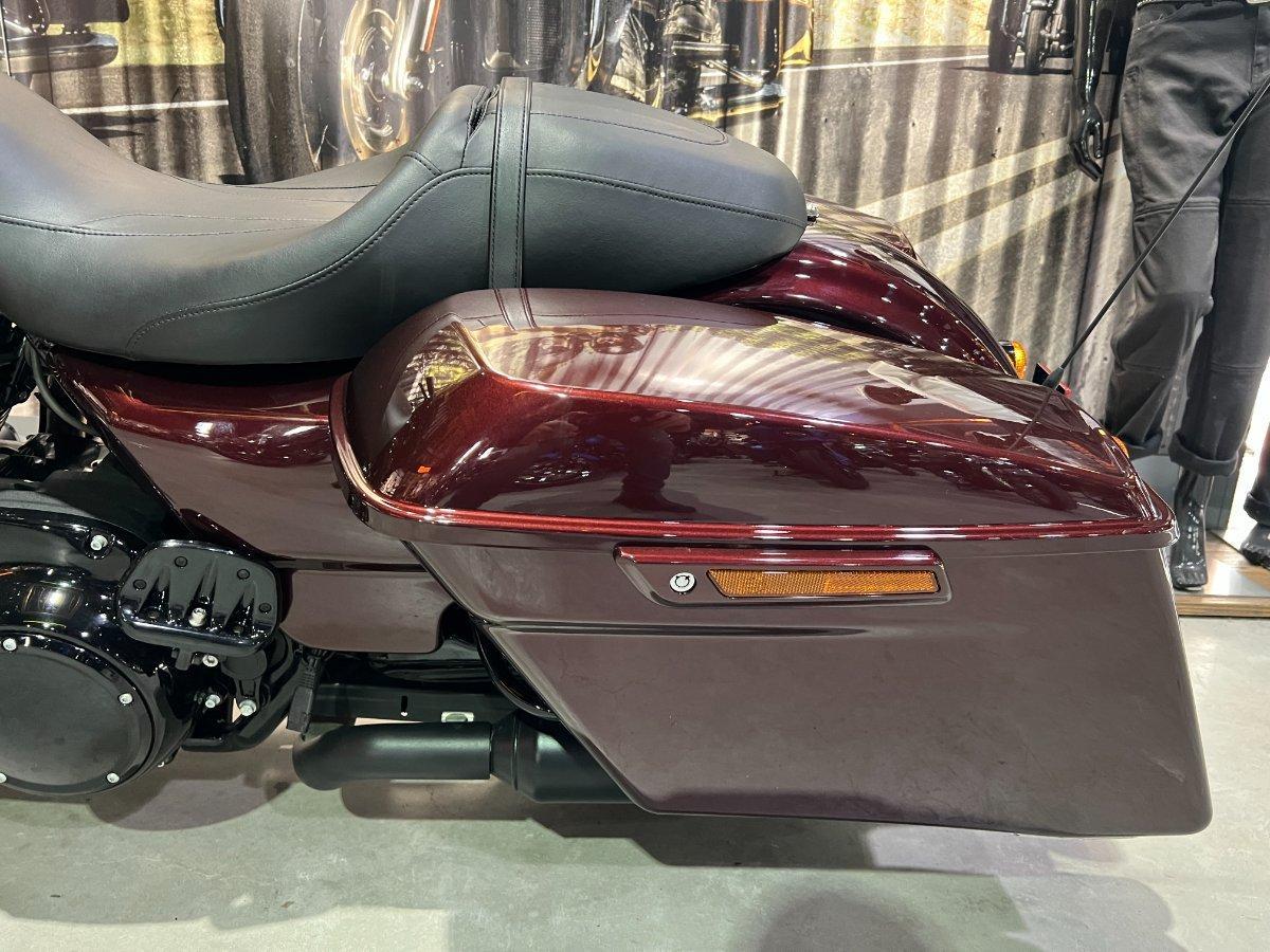 2018 HARLEY-DAVIDSON FLHXS STREET GLIDE SPECIAL CRUISER