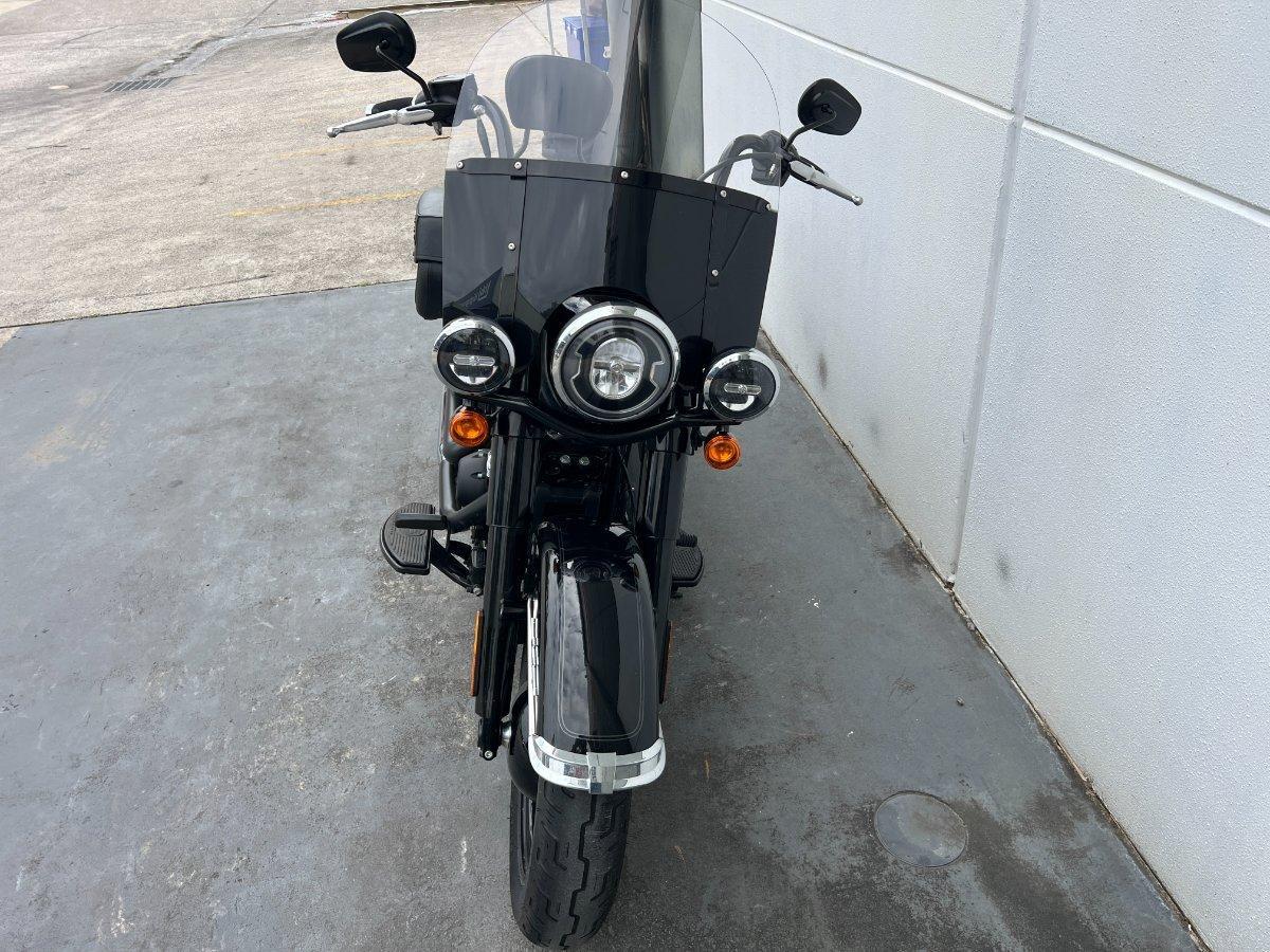 2023 HARLEY-DAVIDSON FLHCS HERITAGE CLASSIC 114 CRUISER