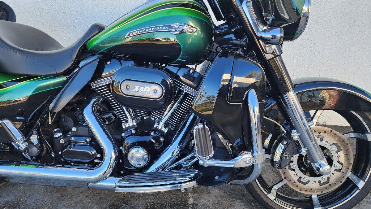2011 HARLEY-DAVIDSON FLHXSE2 CVO STREET GLIDE CRUISER