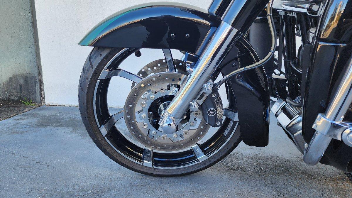 2011 HARLEY-DAVIDSON FLHXSE2 CVO STREET GLIDE CRUISER