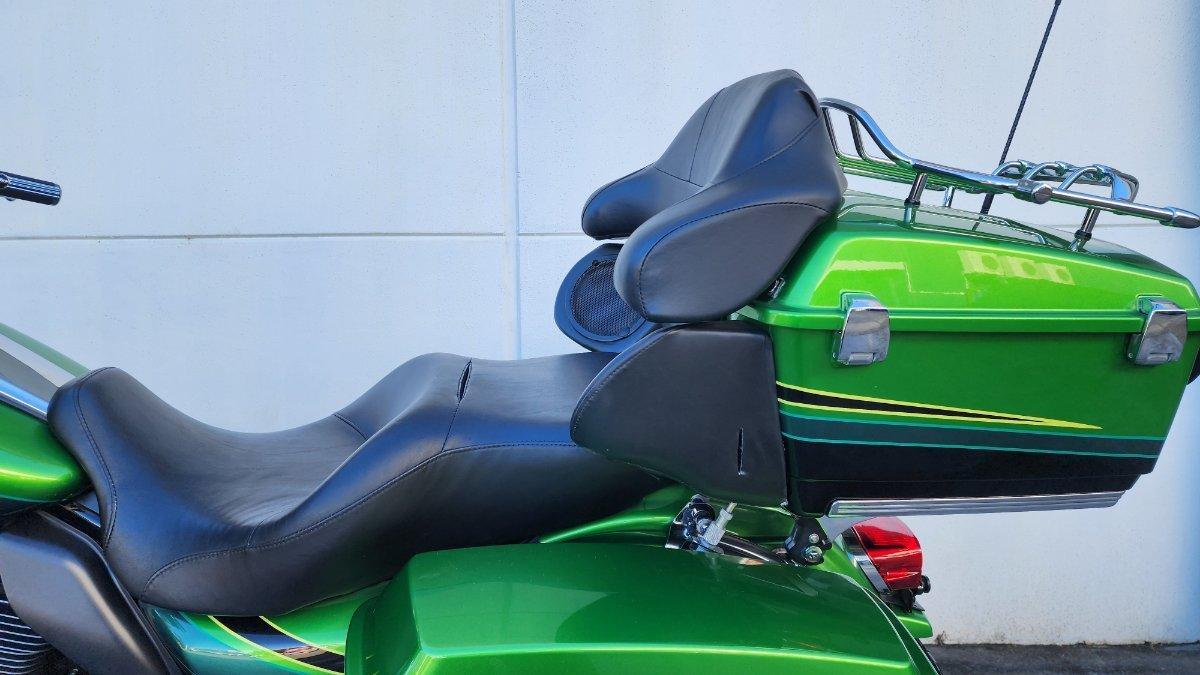 2011 HARLEY-DAVIDSON FLHXSE2 CVO STREET GLIDE CRUISER